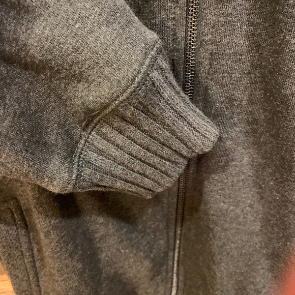 CK Men's Zip Up Sweater with Pockets Large - Picture 2 of 8